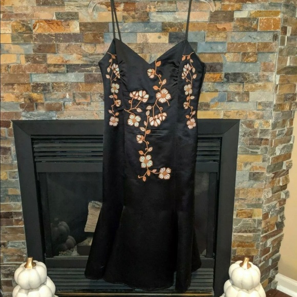 Tocca Silk Flower Trumpet Dress Gown Embroidered - Picture 5 of 9